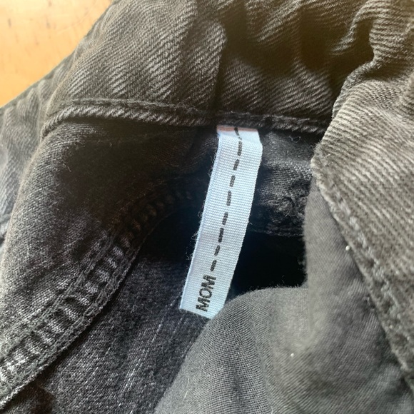 BLACK GARAGE SHORTS - Picture 3 of 3